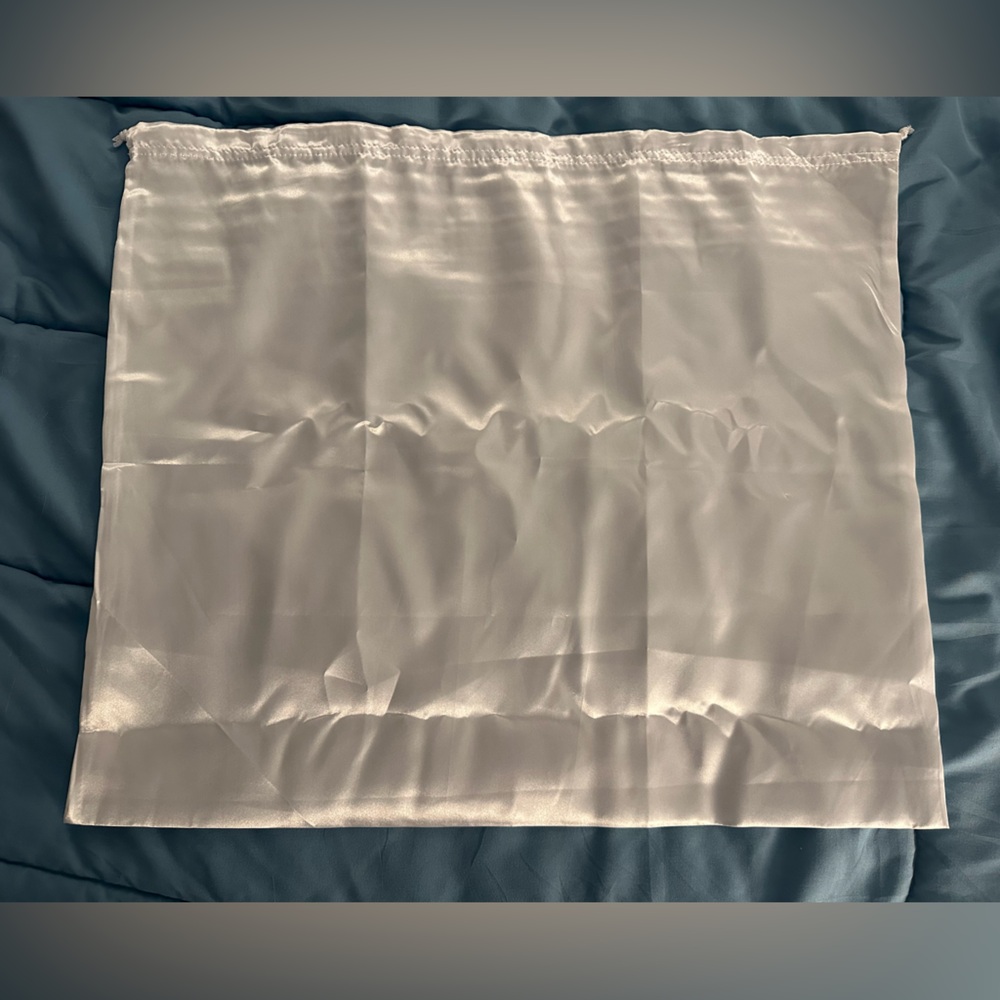 3/$15 or 5/$20 - 1 Silky Dust Bag - NWOT